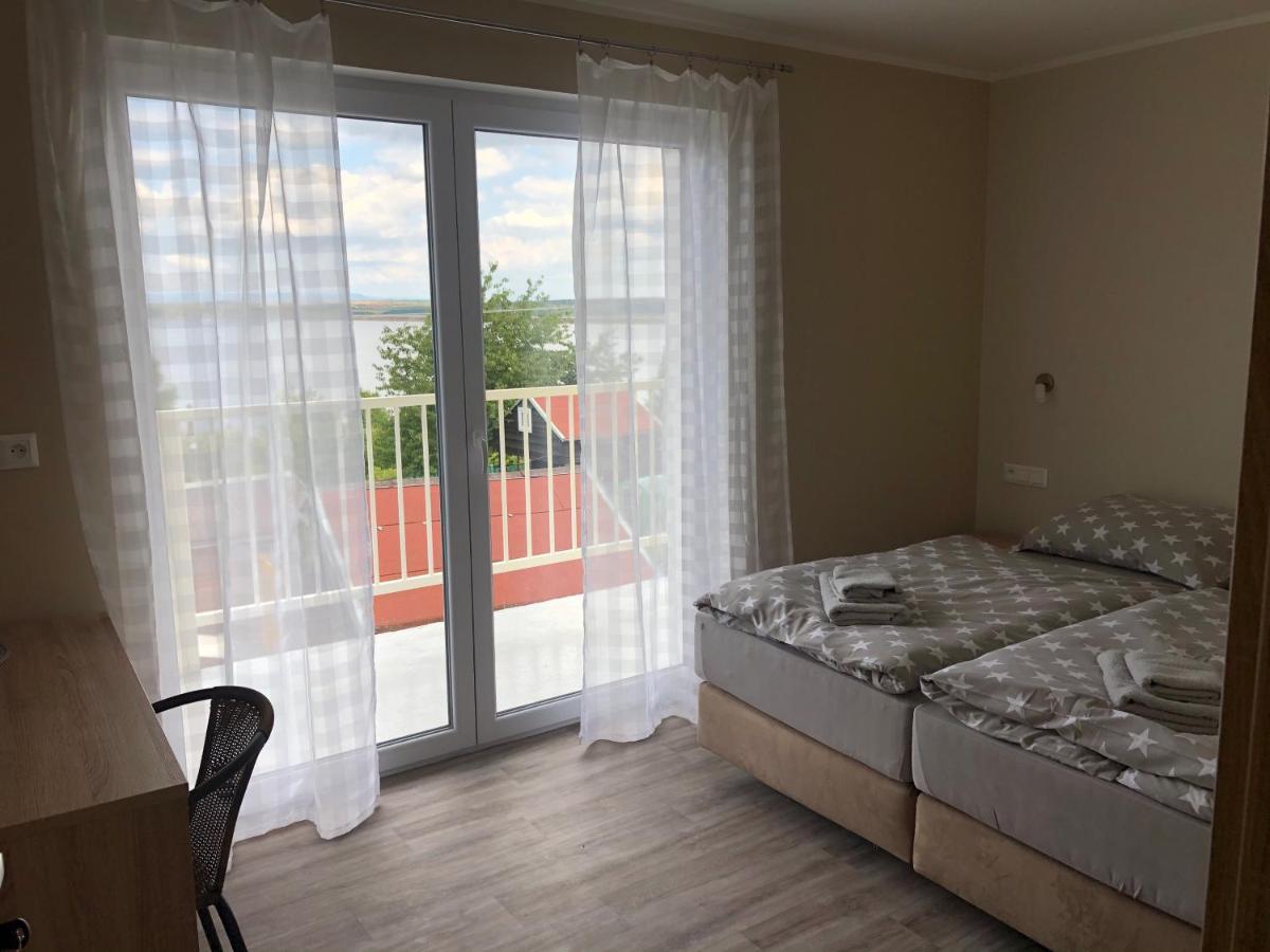 Holiday Centrum Žatec Εξωτερικό φωτογραφία