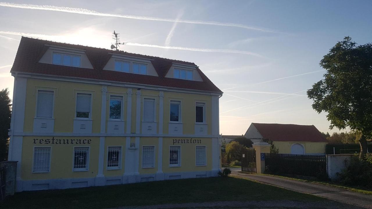 Holiday Centrum Žatec Εξωτερικό φωτογραφία